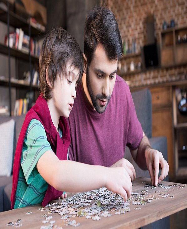 Crazy Shape Jigsaw Puzzle Sky Over Paris, 600 Pieces